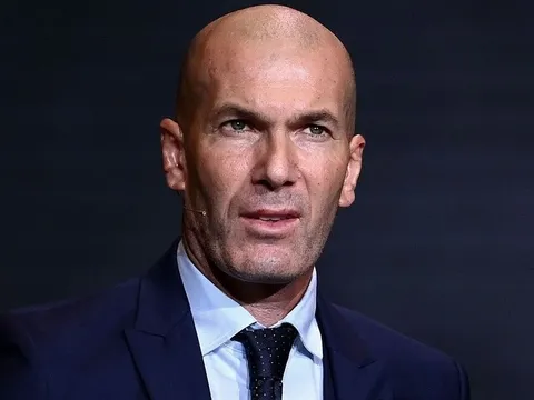 Chủ tịch LĐBĐ Pháp xin lỗi Zidane