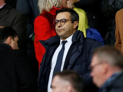 Chủ tịch Leeds xin lỗi sau khi CLB xuống hạng