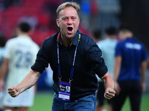 Chưa mời được thầy Park, CLB TP.HCM "quay xe" sang cựu HLV Thái Lan