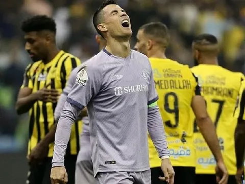 Chuỗi ngày buồn của Ronaldo kéo dài