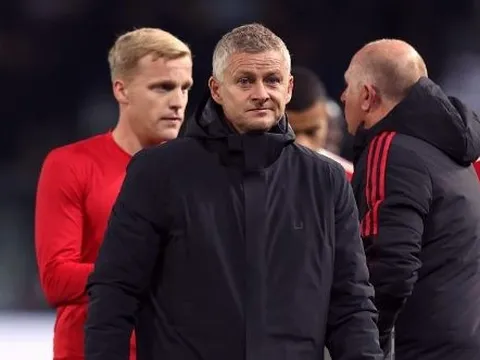 Chuyên gia mách nước một Conte khác cho Man Utd