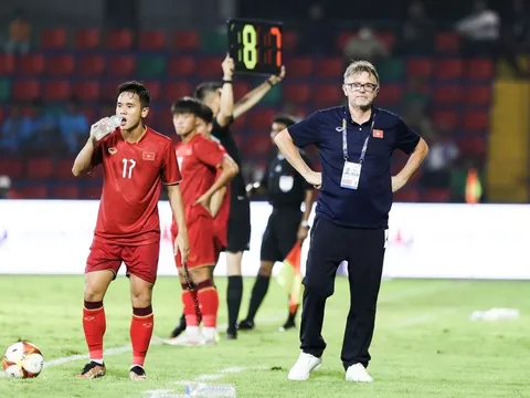 Chuyên gia đặt dấu hỏi về chiến thuật của U22 Việt Nam