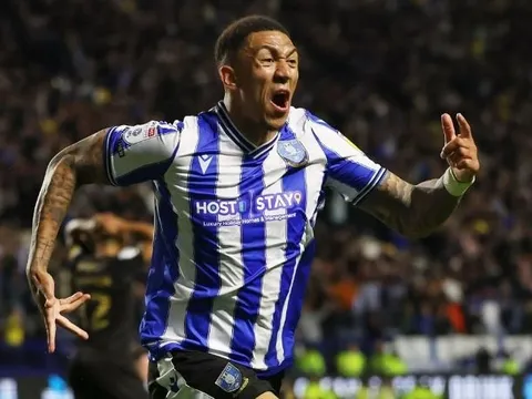 CLB Anh lội ngược dòng không tưởng ở bán kết play-off thăng hạng