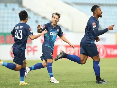 CLB Bình Định chiếm ngôi đầu bảng V-League 2023