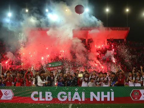 CLB Hải Phòng bị phạt nặng sau ngôi Á quân V-League