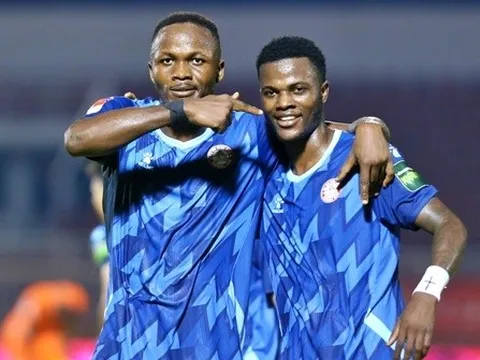 CLB TP.HCM thoát khỏi đáy bảng V-League