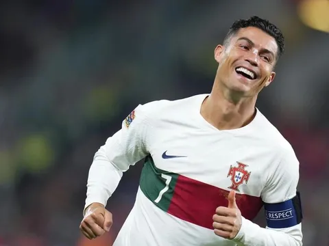 Cơ hội cuối cùng của Ronaldo