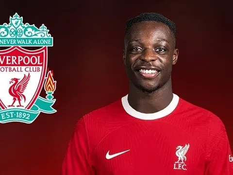 'Cỗ máy rê bóng' khiến Liverpool xao xuyến