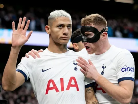 Có một Tottenham bản lĩnh với đội hình “què quặt”