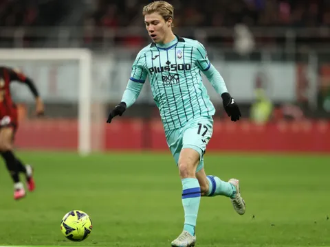 "Có thể so sánh giữa Hojlund và Erling Haaland"