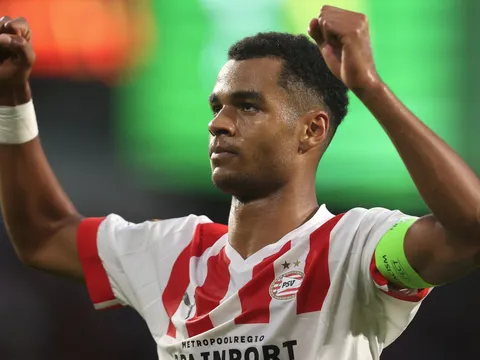 PSV tăng giá Gakpo lần 2, M.U gặp khó