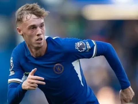 Cole Palmer ngả mũ với 'cỗ máy' của Man City