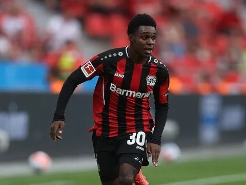 Cơn lốc đường biên đủ sức đánh bật Diogo Dalot