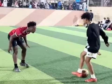 Con trai của Ronaldo gây sốt