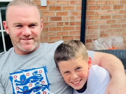 Con trai của Rooney ghi 4 bàn vào lưới đội trẻ Liverpool