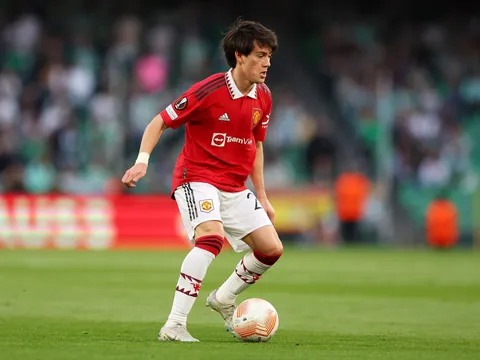 Công thủ toàn diện, sao trẻ ghi điểm với Ten Hag