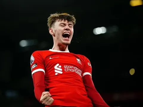 "Conor Bradley thật phi thường"