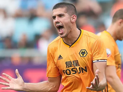 M.U bán hậu vệ, Chelsea đón 'quái vật': 6 thương vụ đã hoàn tất tuần qua