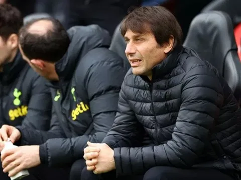 Conte thay Klopp dẫn dắt Liverpool?