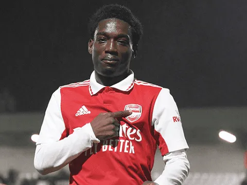 Arsenal nguy cơ mất trắng 'Bukayo Saka mới'