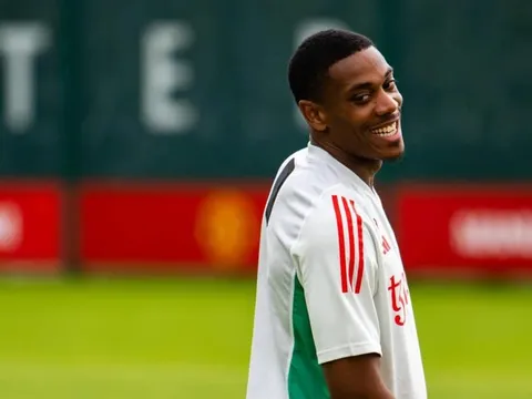 Bản hợp đồng lãng phí của Man United