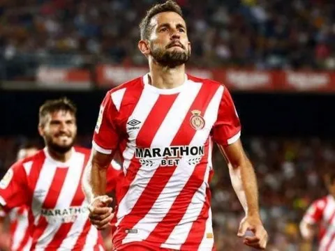 Lão tướng 37 tuổi, kẻ phá bĩnh cuộc đua giữa Real và Barca