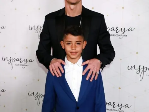 "Con trai Ronaldo sẽ chẳng thiếu bạn gái"