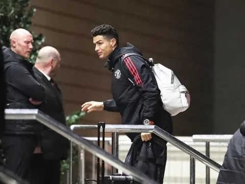 Cristiano Ronaldo báo tin vui cho Ralf Rangnick trong trận ra mắt Man Utd