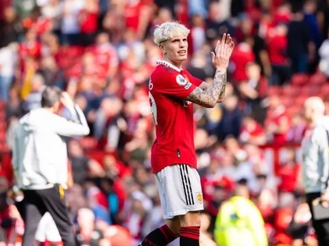 Cú bùng nổ bất ngờ thay đổi kế hoạch của M.U