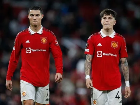 “Củ cà rốt” cho Garnacho