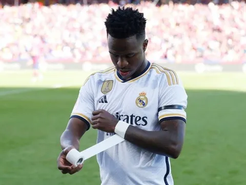 Cú đúp tin vui cho Real trong ngày trở lại La Liga