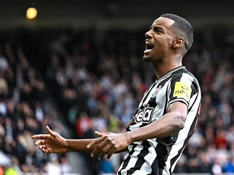 Cú hét 100 triệu cho Arsenal và Tottenham