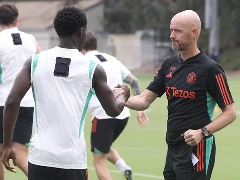 Cú hích cho CĐV Man Utd xuất hiện