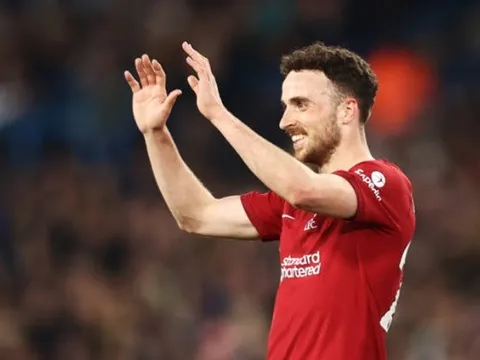 Cú hích cho Diogo Jota