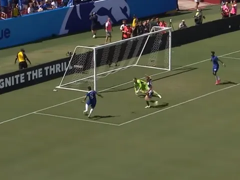 Cú sốc Enzo Fernandez