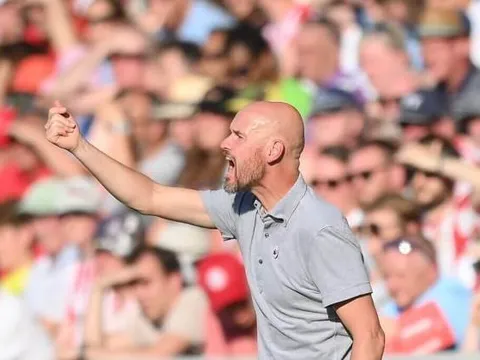 Cuộc cải tổ tại M.U mới đi một nửa chặng đường