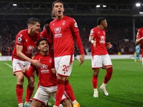 Cuộc đua trụ hạng Premier League 'căng như dây đàn'