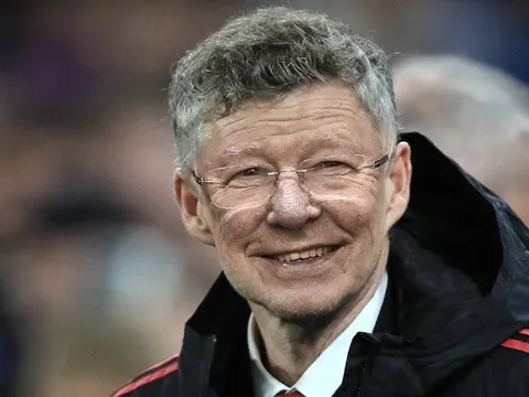 Cười té khói với loạt ảnh chế vòng 16 Premier League