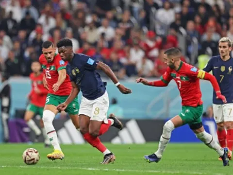 Cướp bóng rồi xé toang hàng thủ Maroc, "Kante 2.0" khuấy đảo World Cup