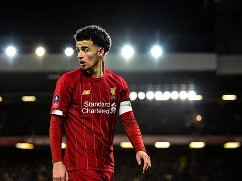 Phòng thay đồ Liverpool không biết ai sẽ bị đẩy đi trong mùa hè