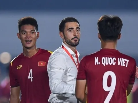 Cựu HLV U20 Thái Lan tìm việc ở Việt Nam