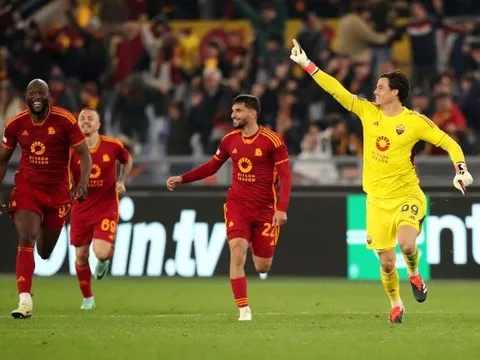 'Cứu' Lukaku, người hùng Roma nói gì?