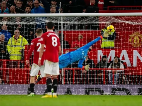 Fabrizio Romano: "Anh ấy chỉ đang chờ đợi Man United"