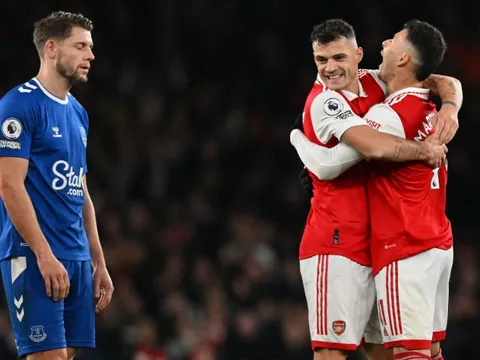 Cựu ngôi sao Quỷ đỏ nhận sai về Granit Xhaka