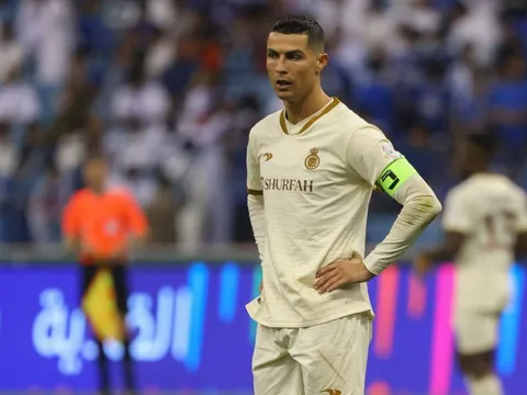 Odion Ighalo: Ronaldo sang Ả Rập vì tiền
