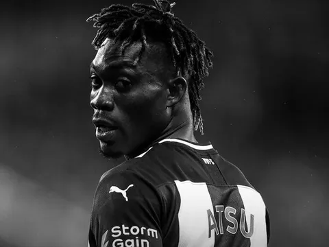 Cựu sao Newcastle qua đời sau 12 ngày bị chôn vùi trong trận động đất