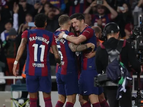 Cứu tinh Lewan giúp Barca thoát thua nhược tiểu