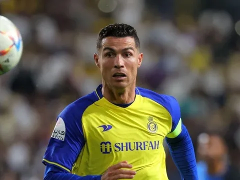 Cựu tuyển thủ Pháp: Ronaldo tự hủy hoại danh tiếng ở Al Nassr