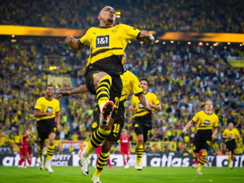 Định đoạt cuối trận, Dortmund có 3 điểm đầu tiên ở Bundesliga