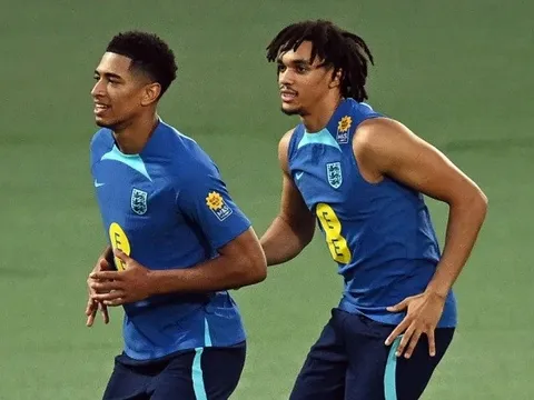 Phản ứng của Jude Bellingham sau khi Liverpool hủy diệt M.U